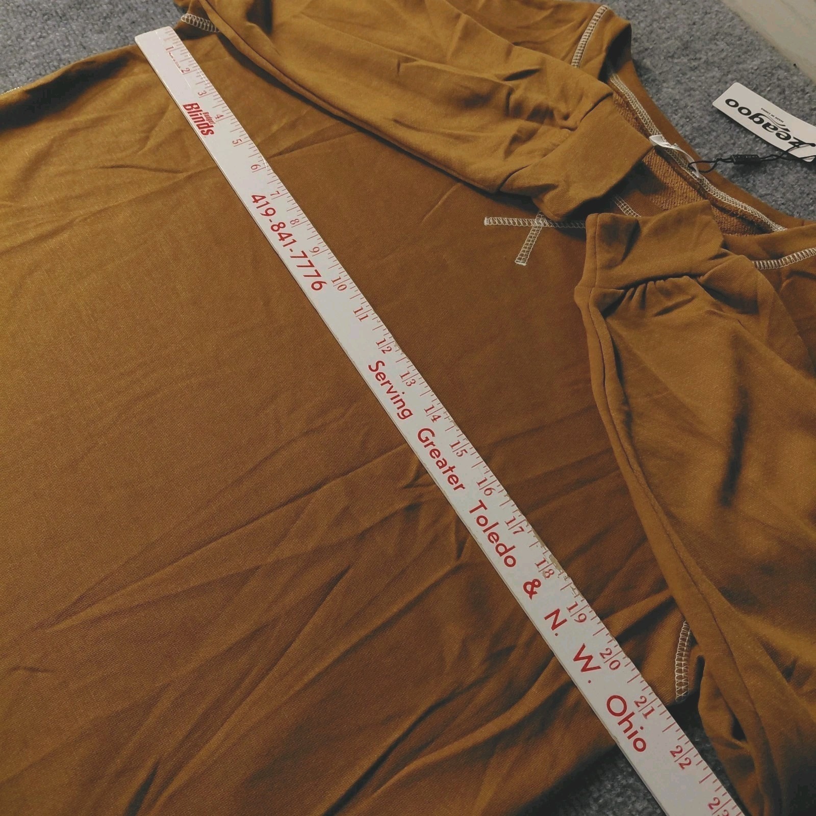 Zeagoo Long Sleeve Crew Top Carmel Brown Side Zip Stretchy Womens Medium Shirt — image 6 of 8